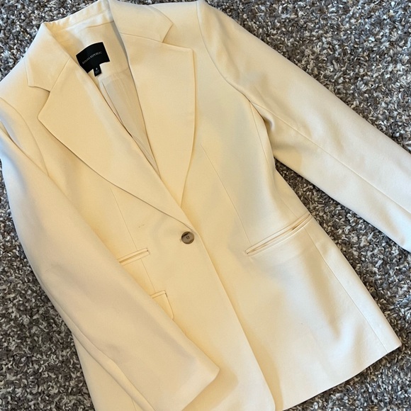 Banana Lido Suit in Transition Cream - Picture 2 of 9